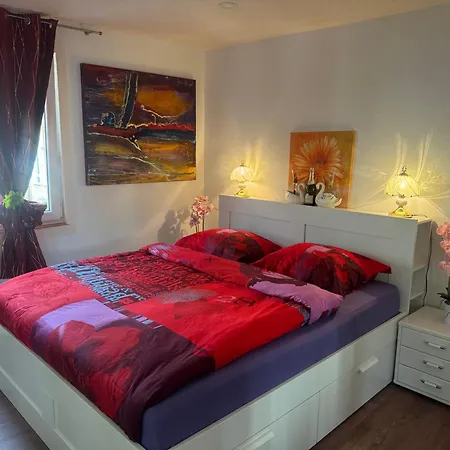 Cafe Graf Δωμάτια σε οικογενειακή κατοικία *