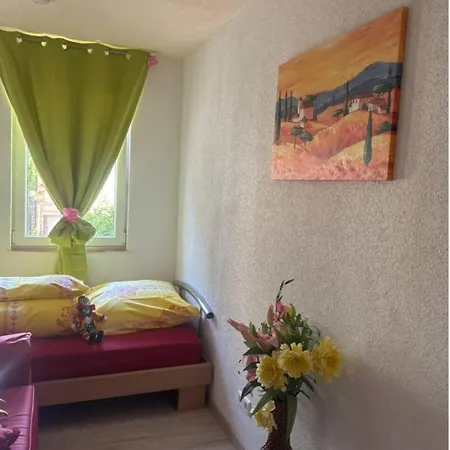 בית אירוח Cafe Graf