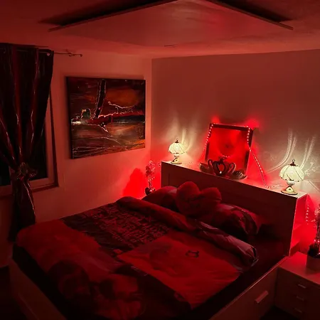 בית אירוח Cafe Graf *